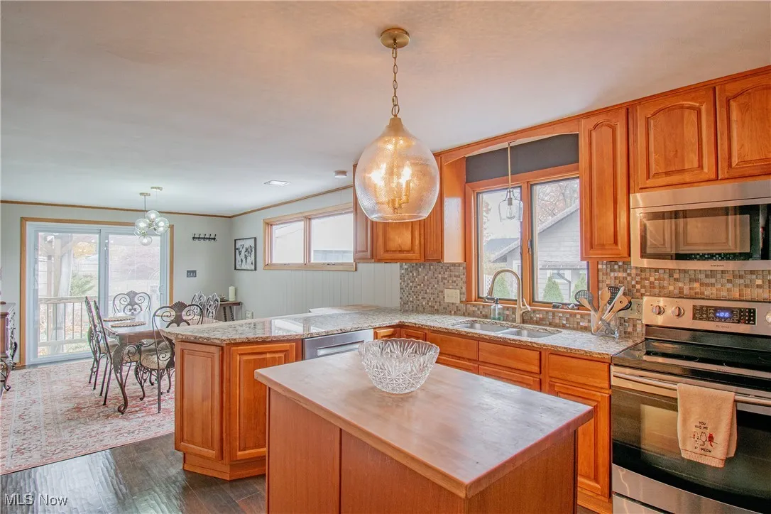 425 Broad Boulevard, Cuyahoga Falls, Ohio 44221,MLS Now Listing ID