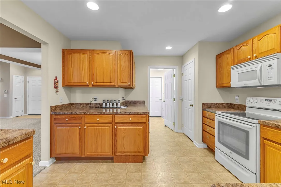 12 Danbury Court, Warren, Ohio 44481,MLS Now Listing ID