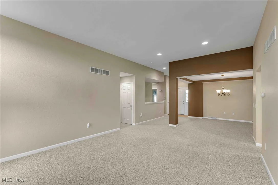 12 Danbury Court, Warren, Ohio 44481,MLS Now Listing ID