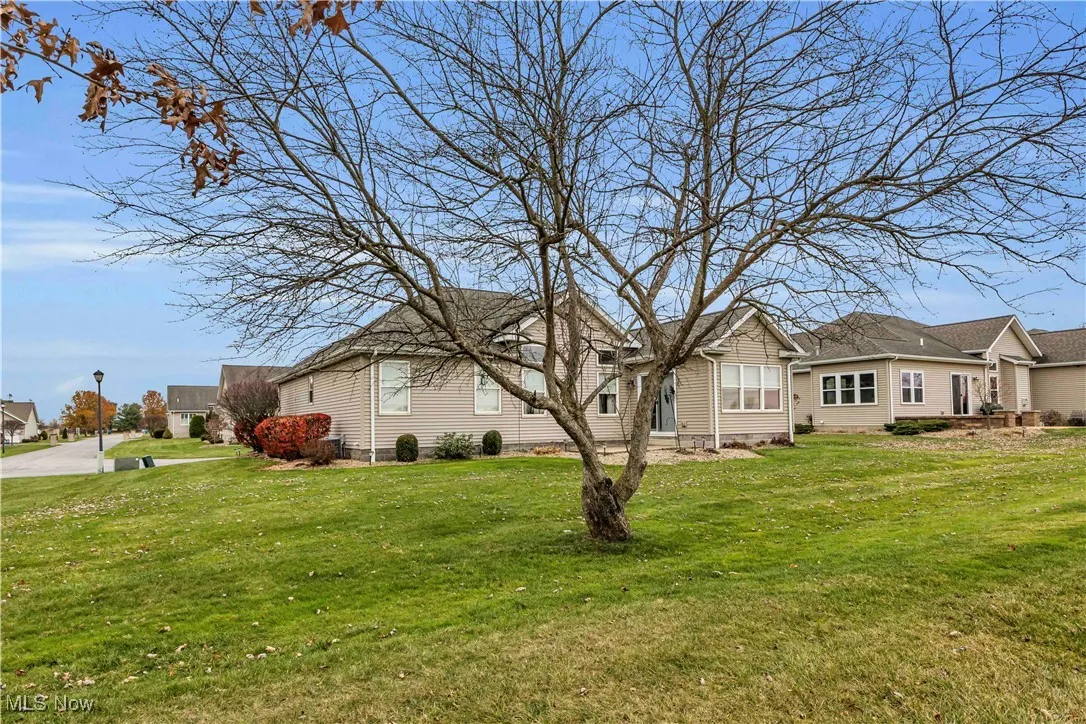 12 Danbury Court, Warren, Ohio 44481,MLS Now Listing ID