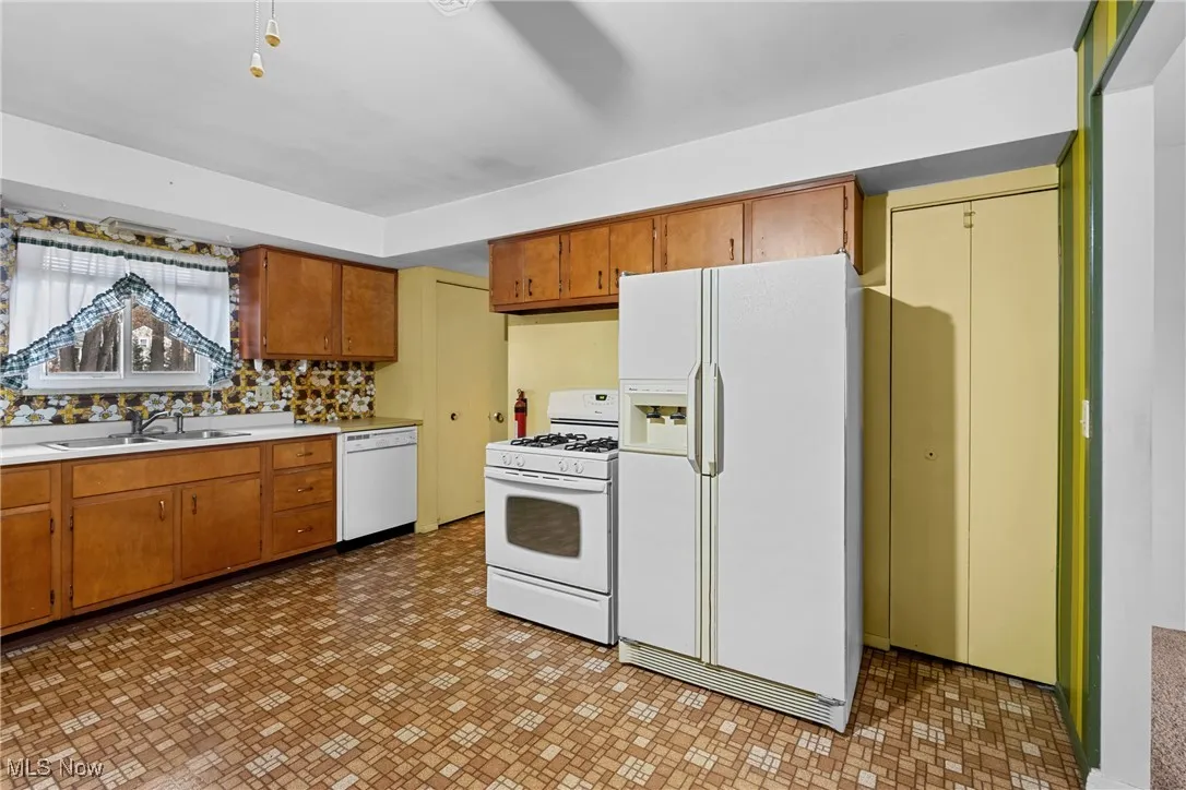 36470 Aurensen Road, North Ridgeville, Ohio 44039,MLS Now Listing ID