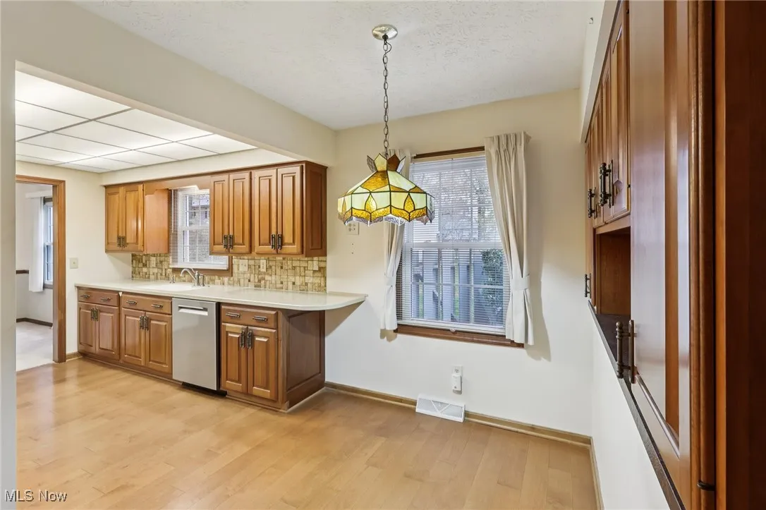 320 High Point Drive, Wadsworth, Ohio 44281,MLS Now Listing ID