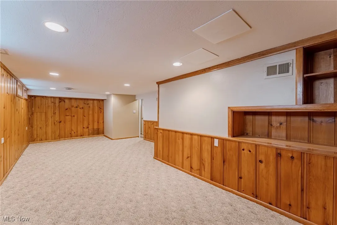 1608 Curry Drive, Lyndhurst, Ohio 44124,MLS Now Listing ID