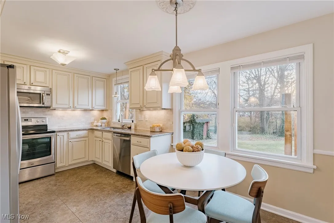 1608 Curry Drive, Lyndhurst, Ohio 44124,MLS Now Listing ID