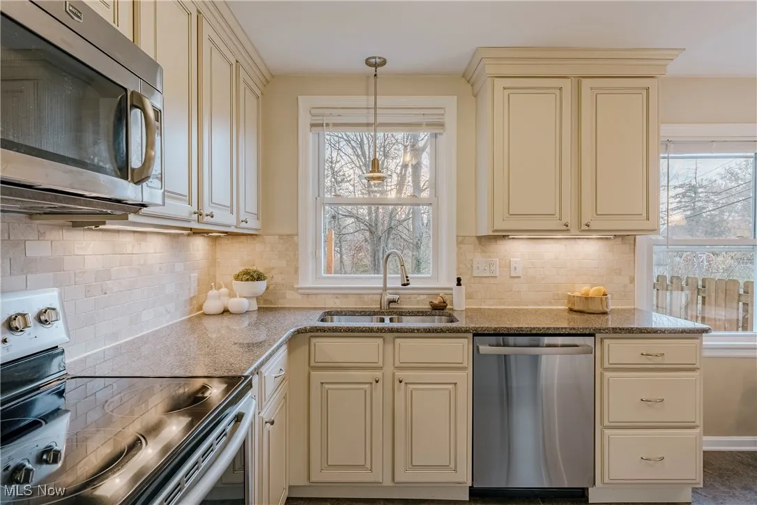 1608 Curry Drive, Lyndhurst, Ohio 44124,MLS Now Listing ID