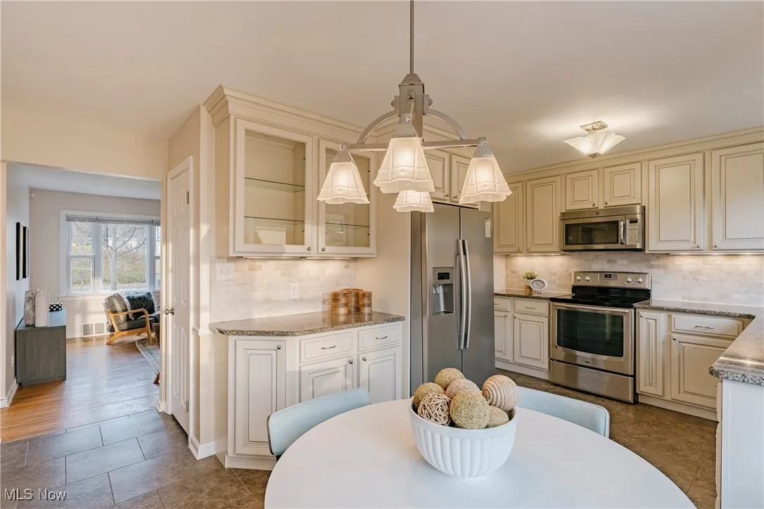 1608 Curry Drive, Lyndhurst, Ohio 44124,MLS Now Listing ID