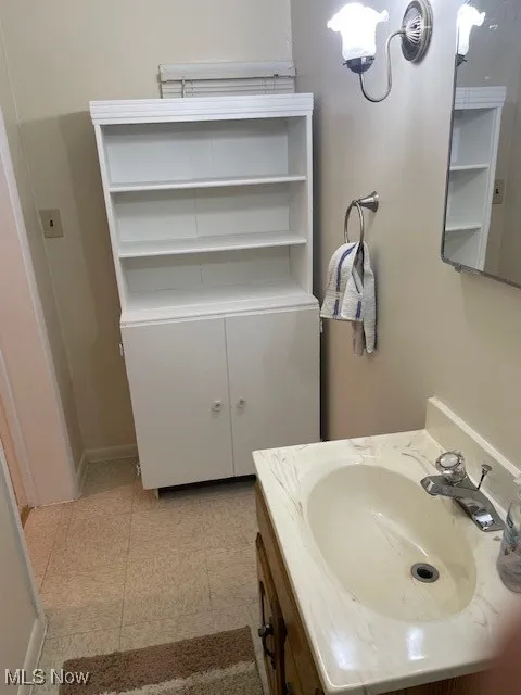 669 Eastland Road, Berea, Ohio 44017,MLS Now Listing ID
