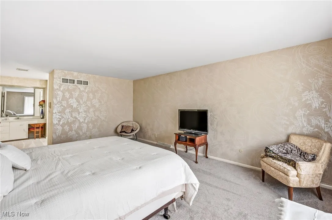 Spacious Master Bedroom