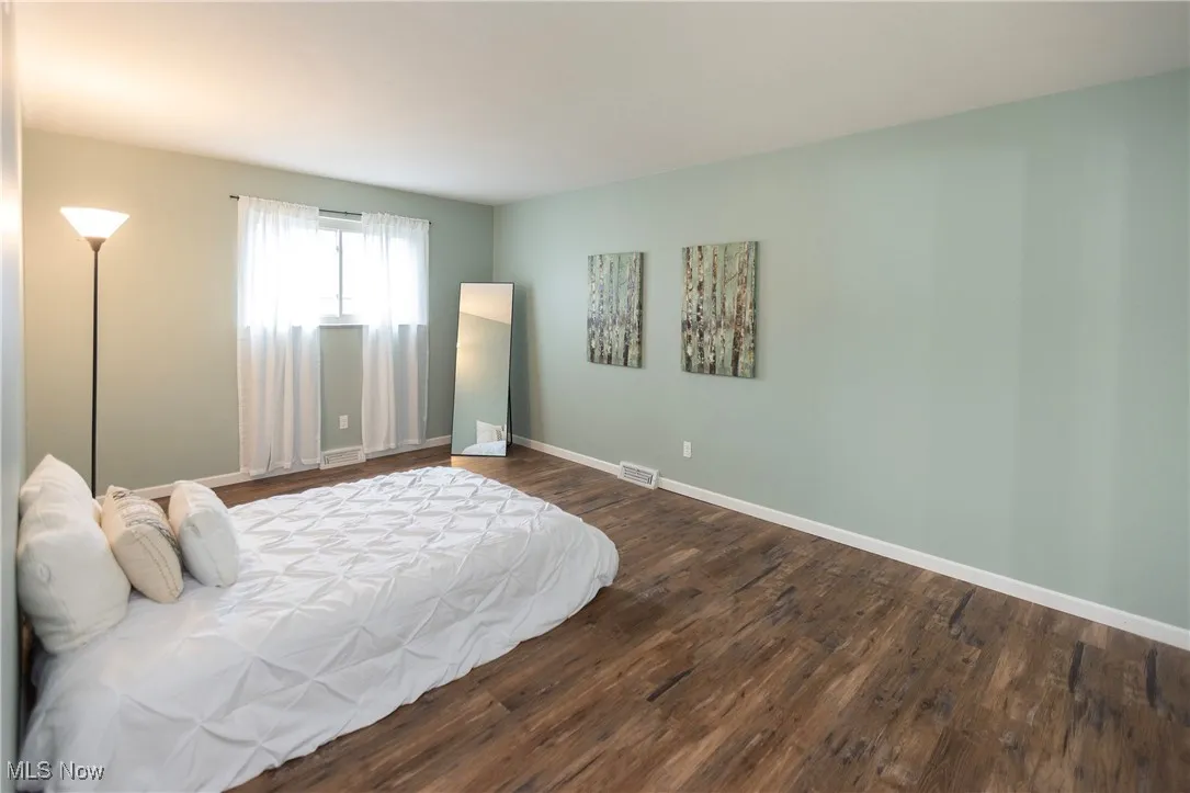 Master suite with space for a king bed!