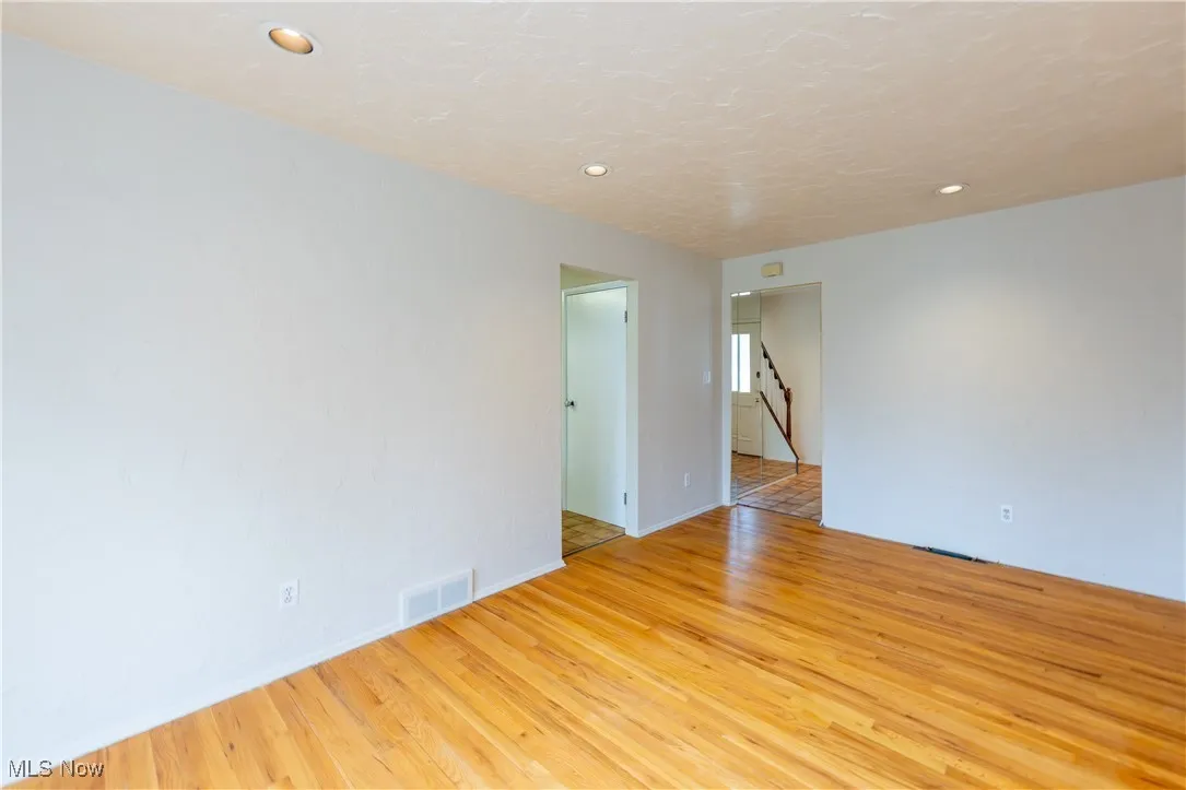 1098 Hillrock Drive, South Euclid, Ohio 44121,MLS Now Listing ID