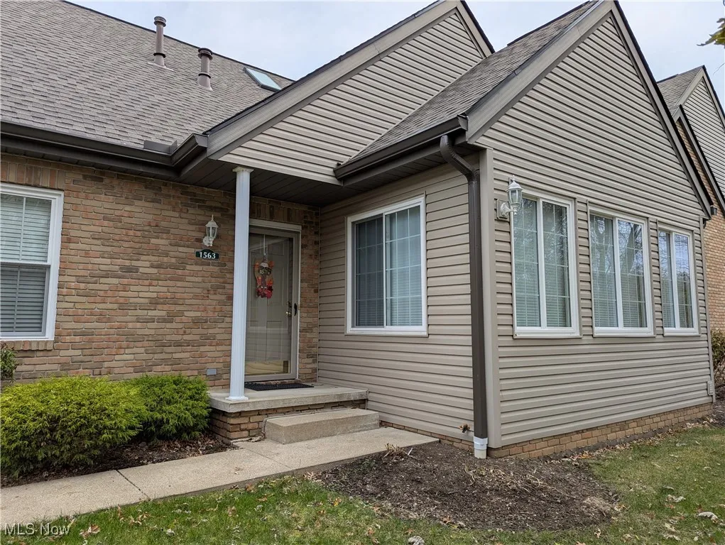 1563 Cambridge Avenue, North Canton, Ohio 44709,MLS Now Listing ID