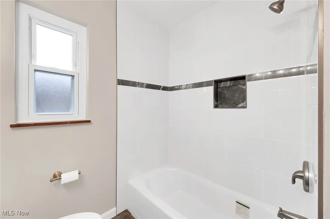 5840 Queens Highway, Parma Heights, Ohio 44130,MLS Now Listing ID