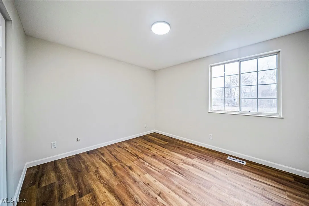 976 Kevin Drive, Kent, Ohio 44240,MLS Now Listing ID