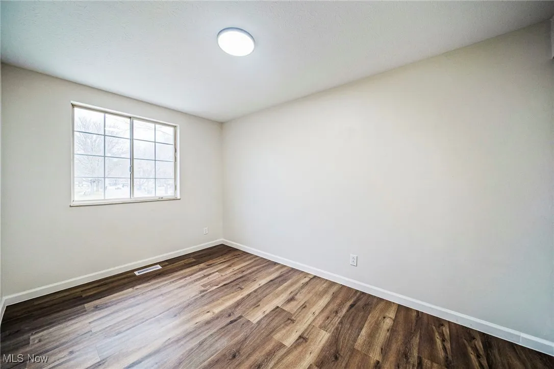 976 Kevin Drive, Kent, Ohio 44240,MLS Now Listing ID