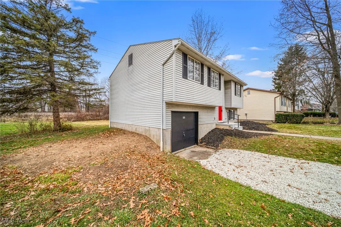 976 Kevin Drive, Kent, Ohio 44240,MLS Now Listing ID