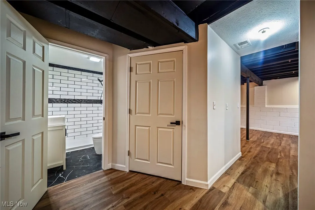 976 Kevin Drive, Kent, Ohio 44240,MLS Now Listing ID