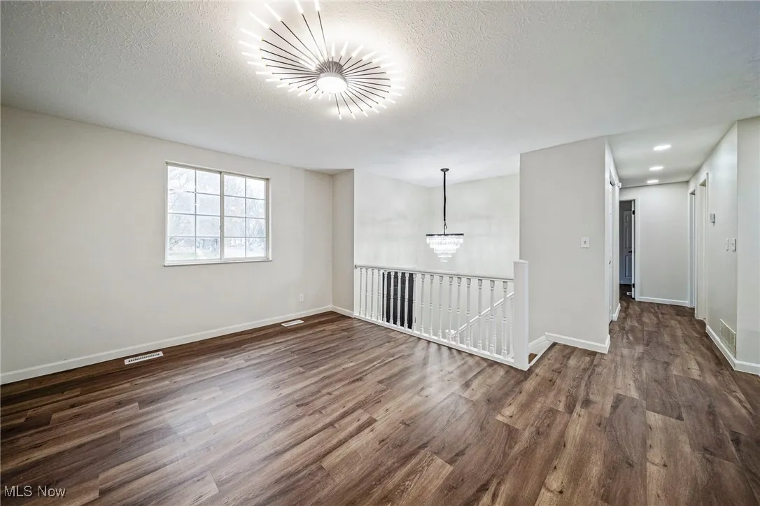 976 Kevin Drive, Kent, Ohio 44240,MLS Now Listing ID