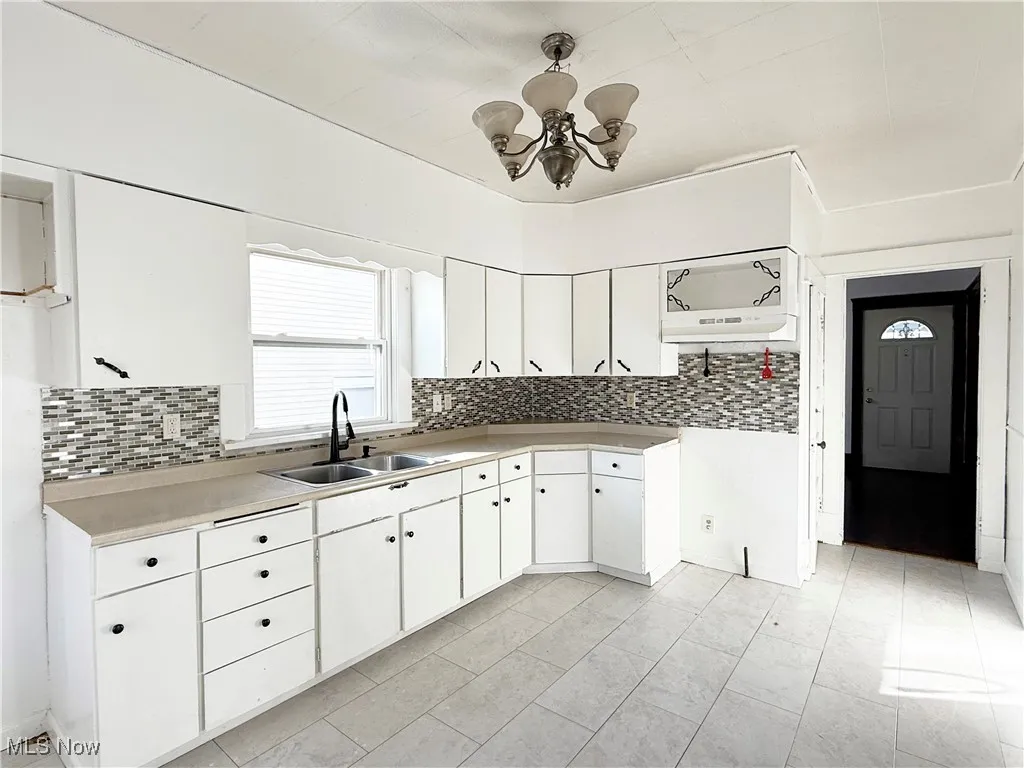 3225 Broadway, Lorain, Ohio 44055,MLS Now Listing ID