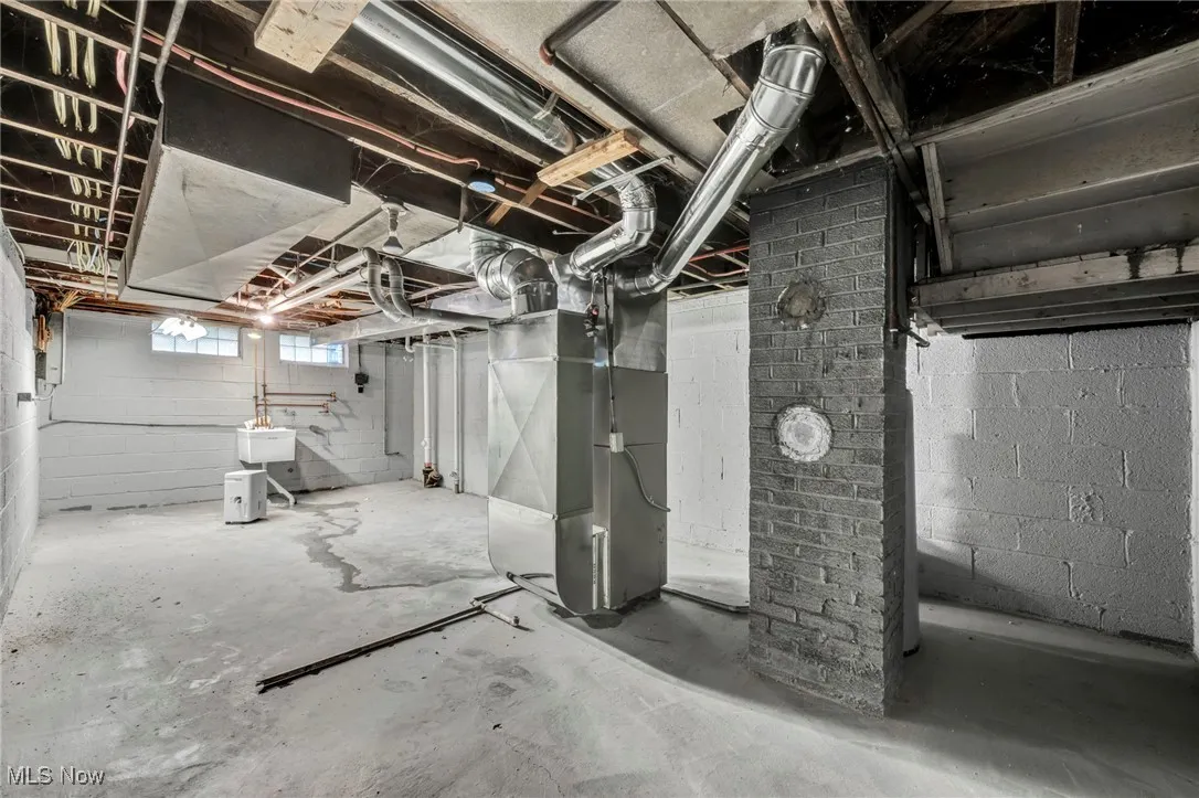 Below grade area with heating unit