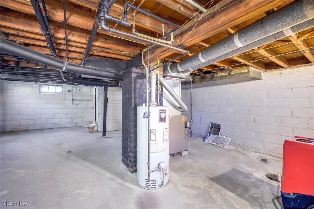 Unfinished below grade area