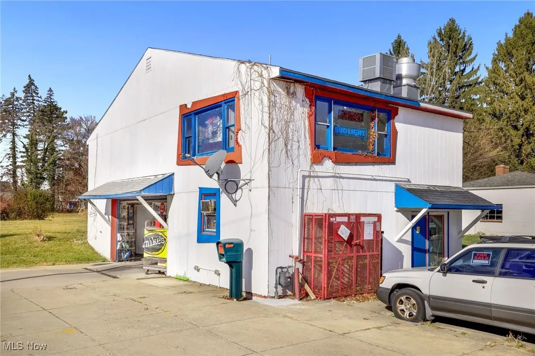 View of the commercial/drive-thru building