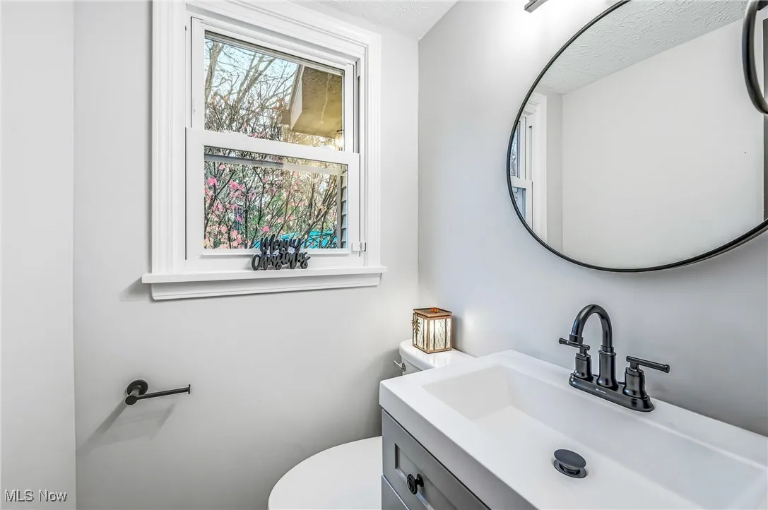 531 Meadowland Drive, Hubbard, Ohio 44425,MLS Now Listing ID