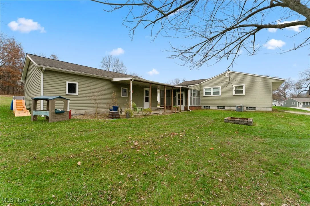 462 Elizabeth Street, Hubbard, Ohio 44425,MLS Now Listing ID