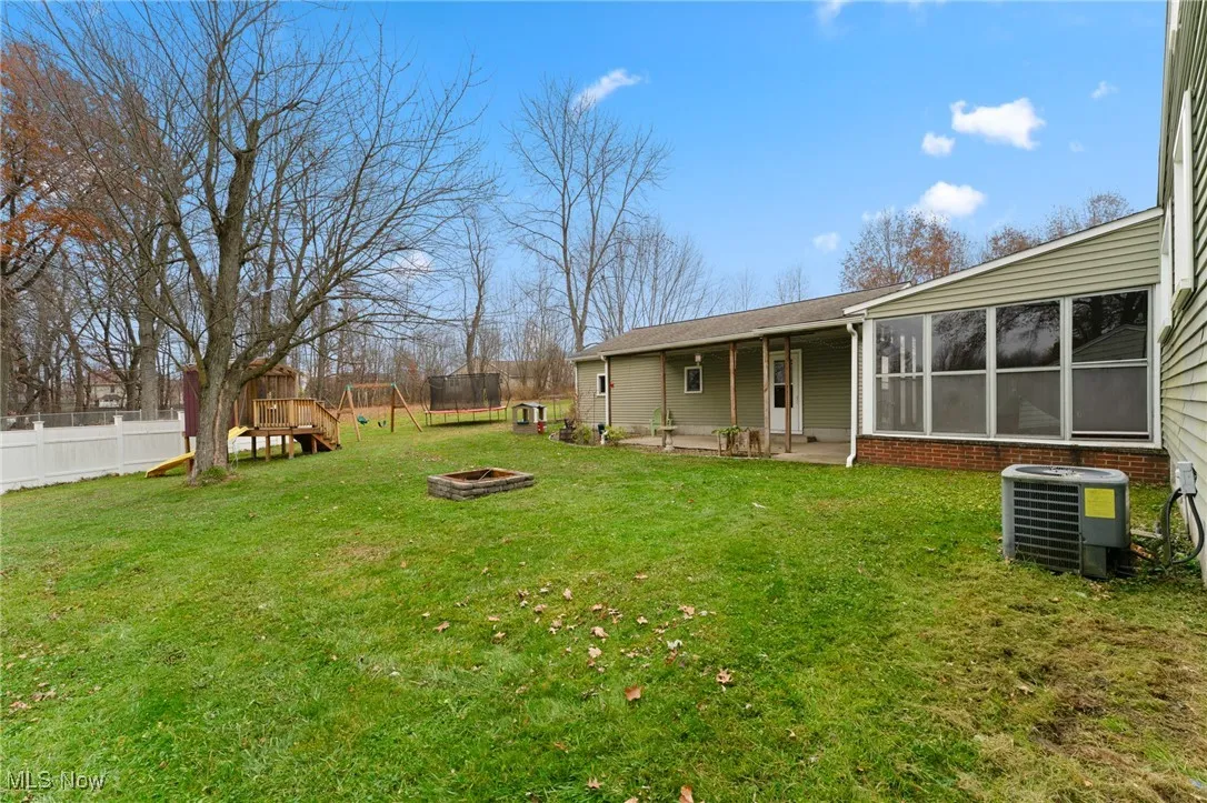 462 Elizabeth Street, Hubbard, Ohio 44425,MLS Now Listing ID