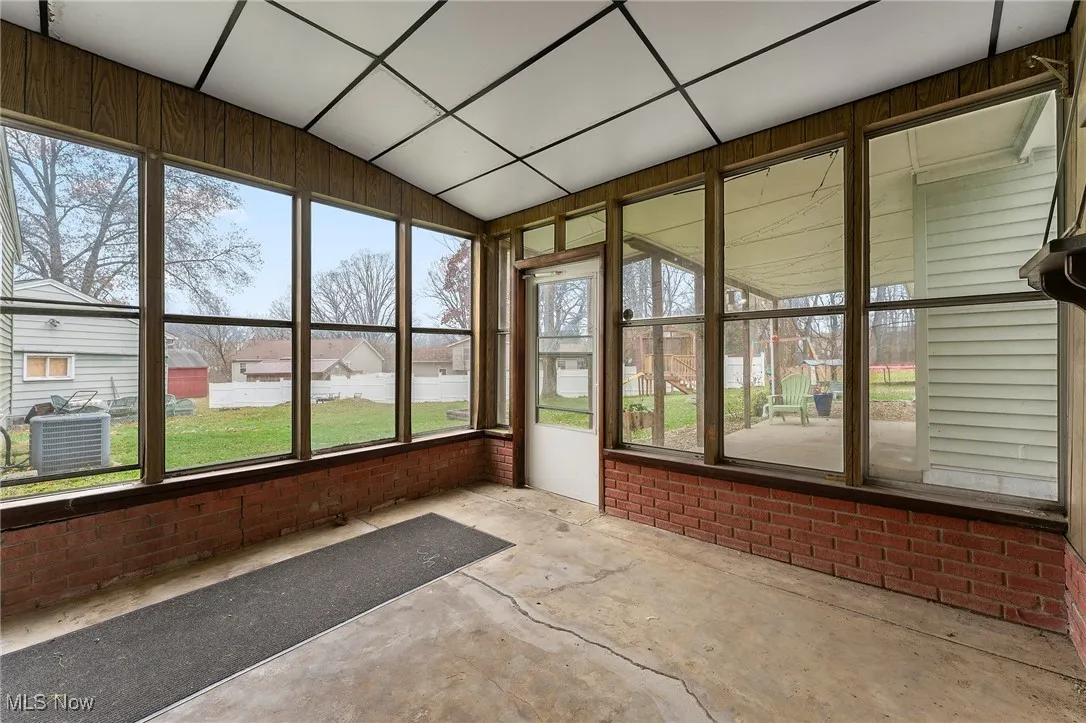 462 Elizabeth Street, Hubbard, Ohio 44425,MLS Now Listing ID