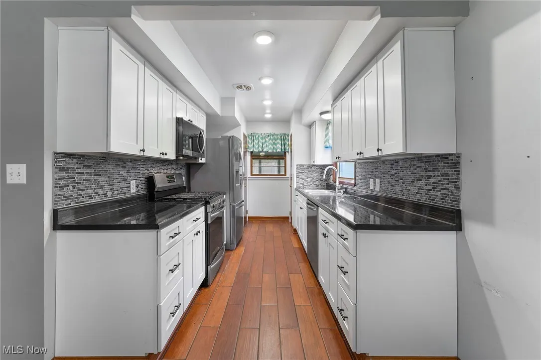 462 Elizabeth Street, Hubbard, Ohio 44425,MLS Now Listing ID