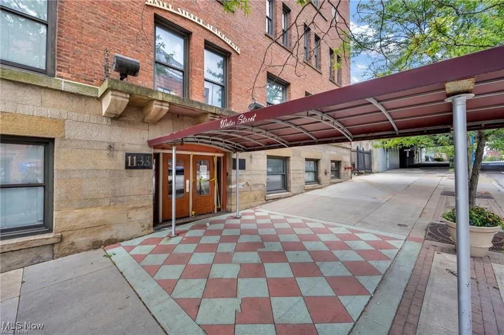 1133 W 9th Street # 412, Cleveland, Ohio 44113,MLS Now Listing ID