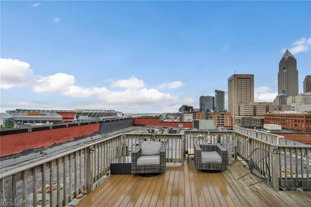 1133 W 9th Street # 412, Cleveland, Ohio 44113,MLS Now Listing ID