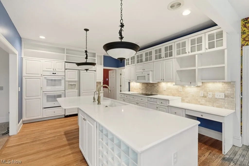 15625 Priorway Drive, Novelty, Ohio 44072,MLS Now Listing ID