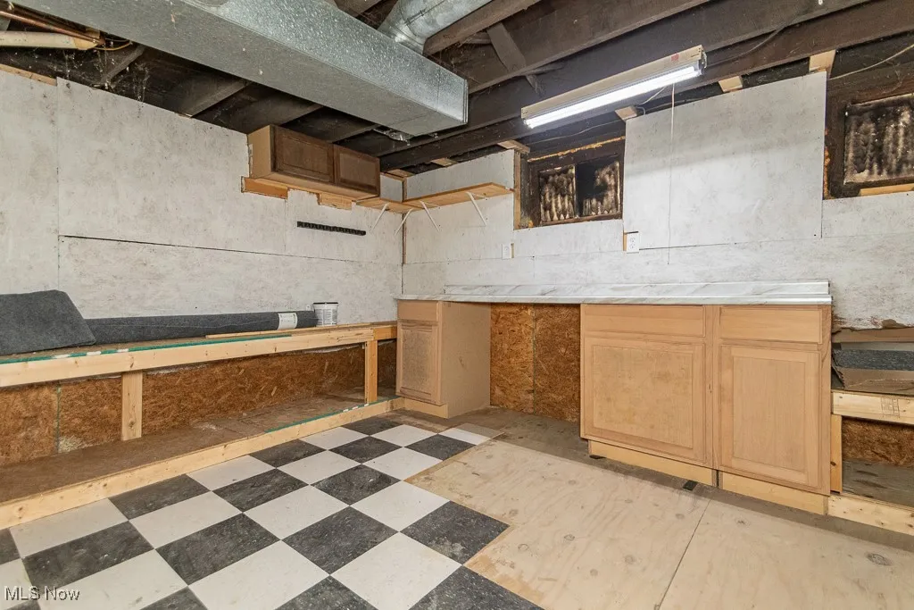 Workspace with counters and built-in storage for projects and tinkering