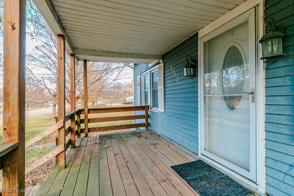 Welcome to 2572 W. Center Street!