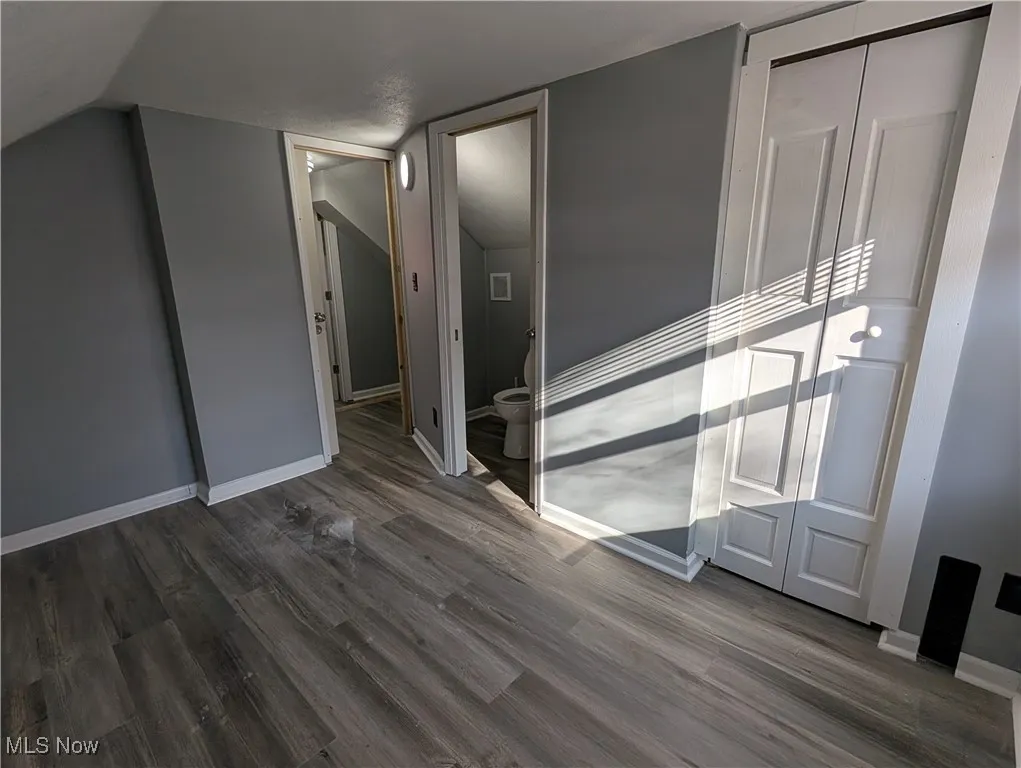 Upper level Bedroom with bathroom