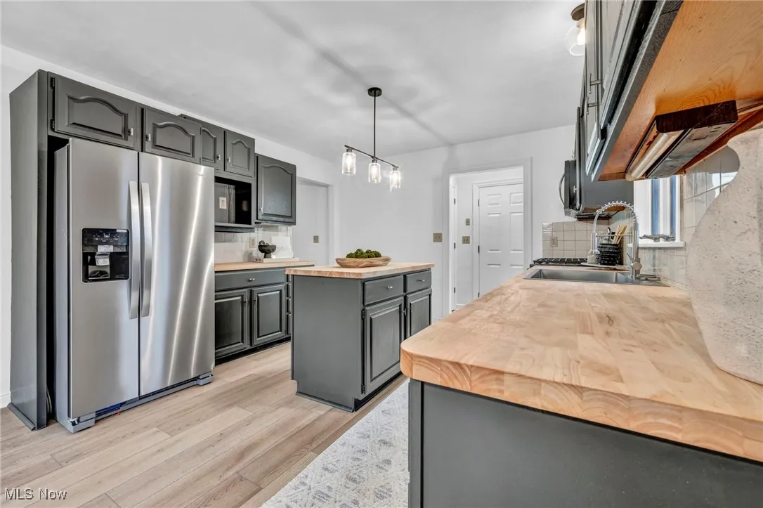 9825 Struthers Road, New Middletown, Ohio 44442,MLS Now Listing ID