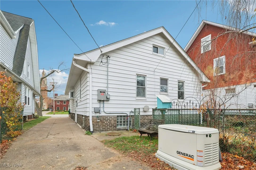 View of side of home