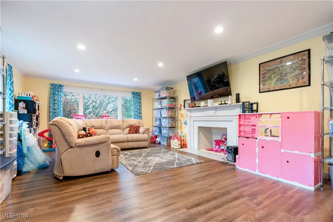 Large windows make the great room a bright and cherry space.