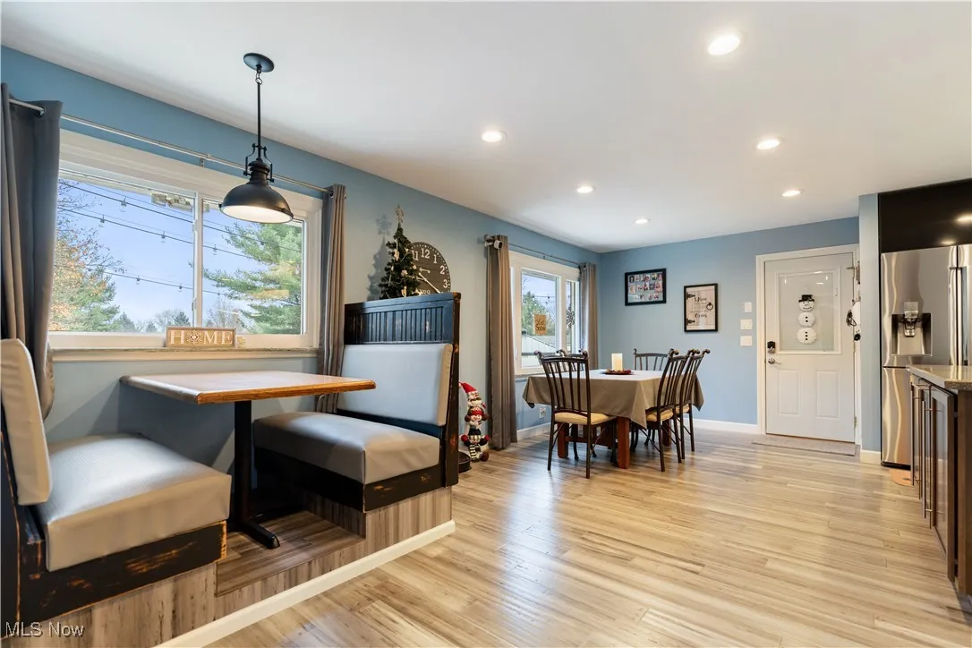 An adorable additional booth space for dining or homework!