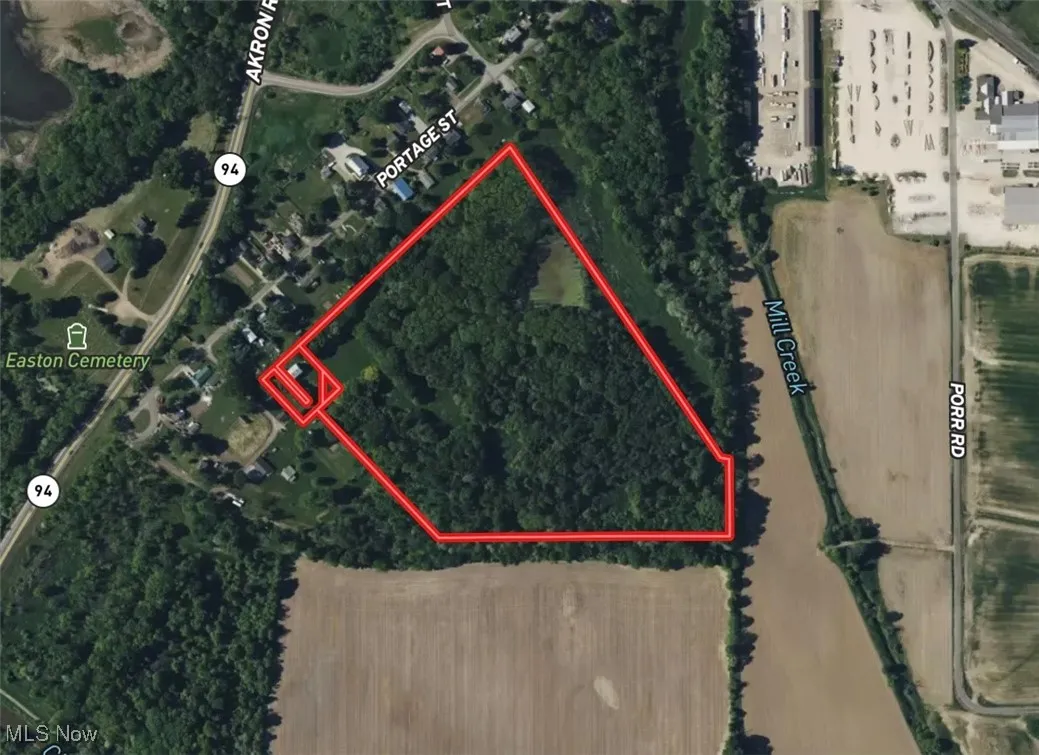 Map / location featuring property parcel outlined