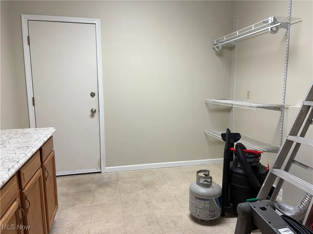 158 N Broadway Street # Upper, New Philadelphia, Ohio 44663,MLS Now Listing ID