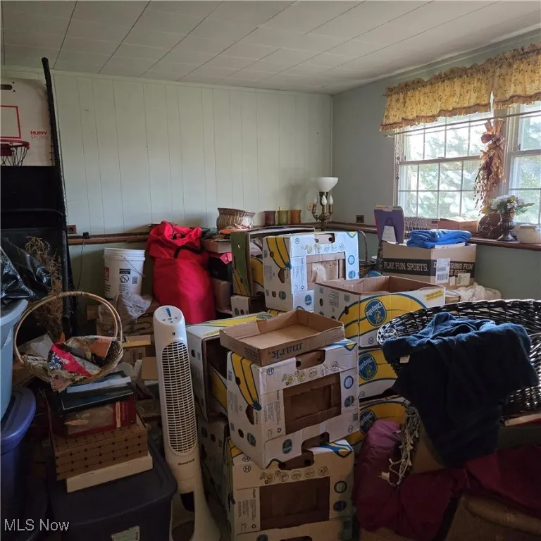 DOWNSTAIRS GREAT ROOM. MOVING OUT. WILL BE RETAKING PICTURES IN A WEEK OR TWO.
