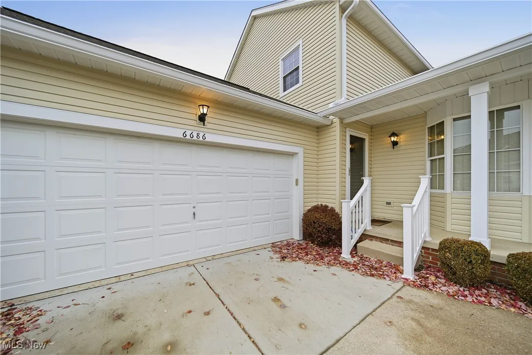 6686 Hogan Way, Canton, Ohio 44718,MLS Now Listing ID