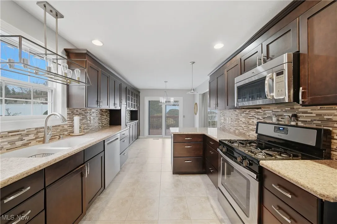 6686 Hogan Way, Canton, Ohio 44718,MLS Now Listing ID