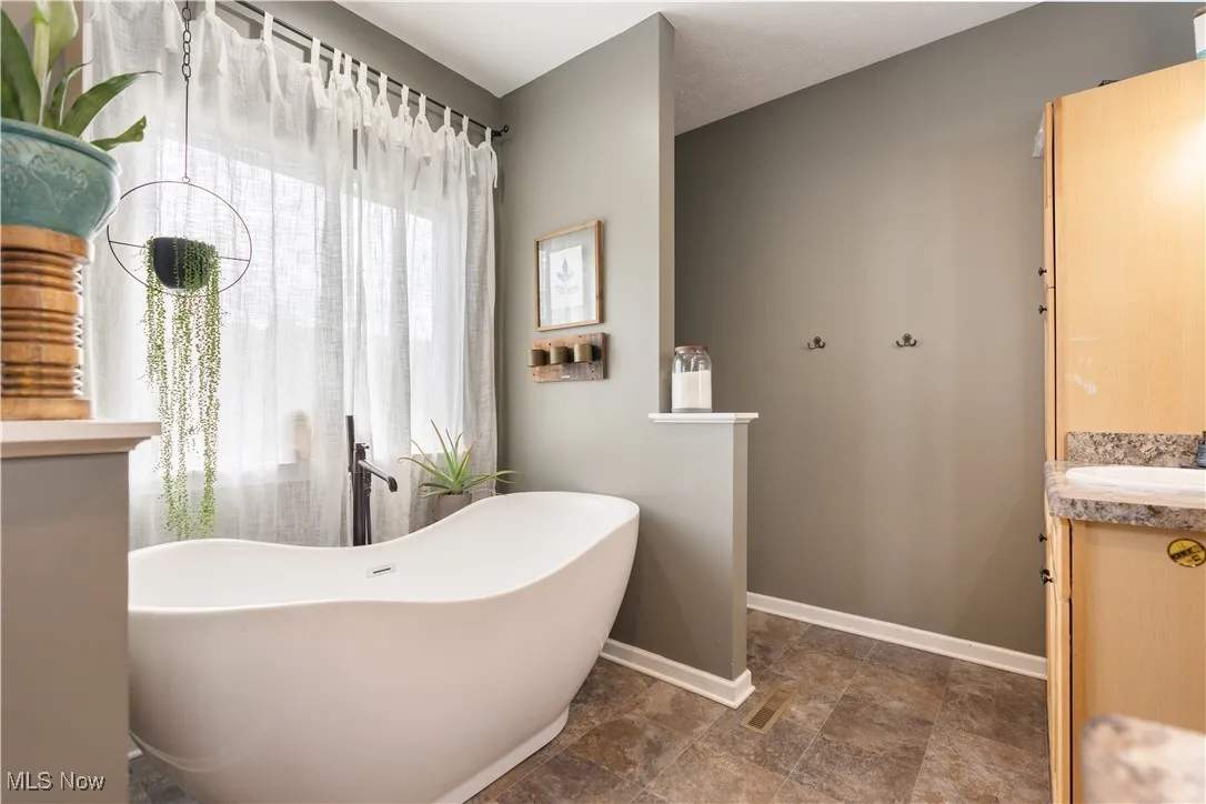 56815 County Road 9, West Lafayette, Ohio 43845,MLS Now Listing ID