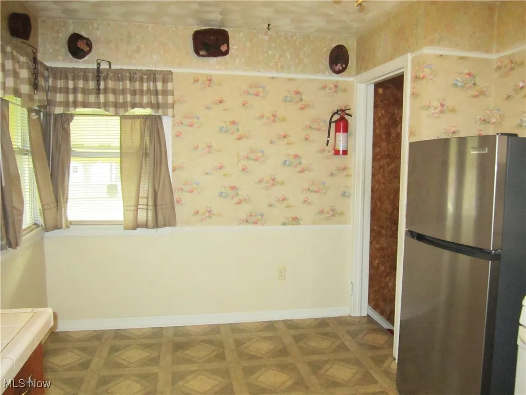 DINING AREA IN KITCHEN
