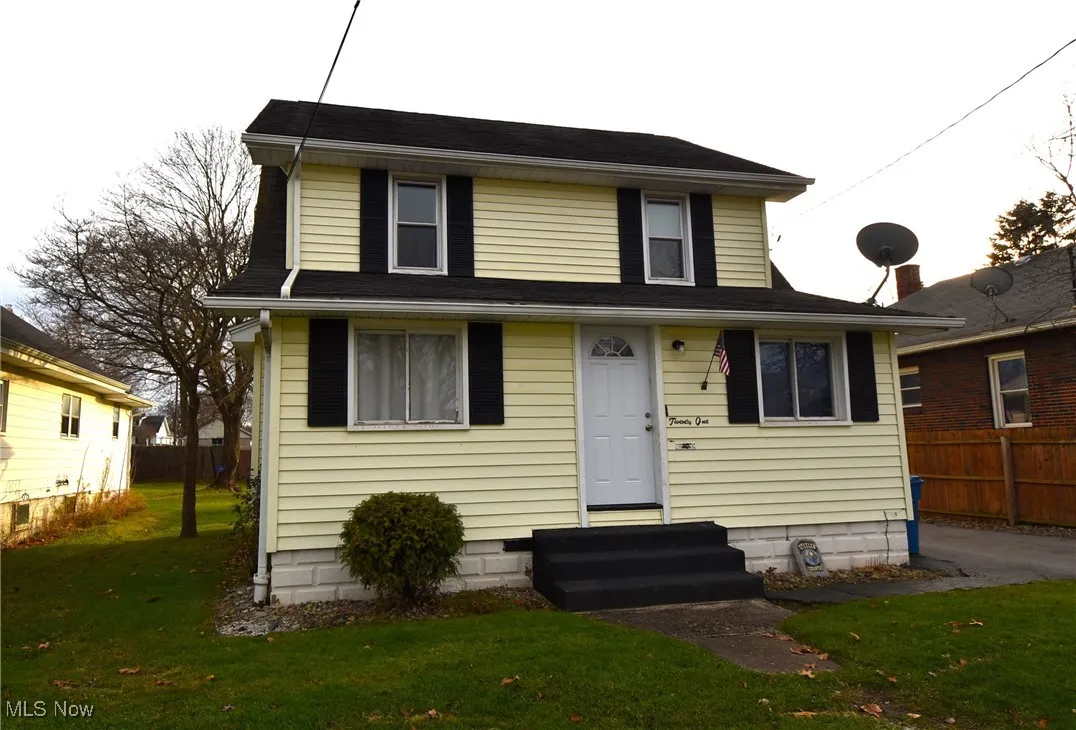 View of front of house featuring entry steps