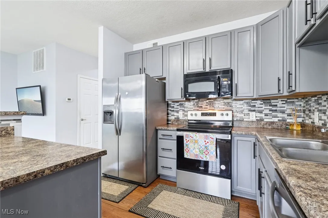 136 River Rock Way, Berea, Ohio 44017,MLS Now Listing ID