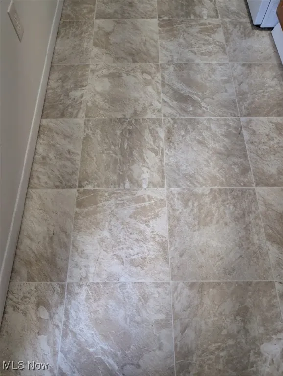 595 Dayton St Akron OH 44310 is a one bedroom townhouse in the North Hill area with a deck, storm door, basement, Living Room, Kitchen & entry on the 1st floor and the bedroom, bathroom and large oversized closet are on the 2nd floor. Recently replaced windows and siding  on the exterior and remodeled interior with new flooring, kitchen and bathroom. $750 per month plus electric by tenant. The landlord has provided trash pickup and off street parking lot. Property is just off Tallmadge Ave with easy access to Route 8.